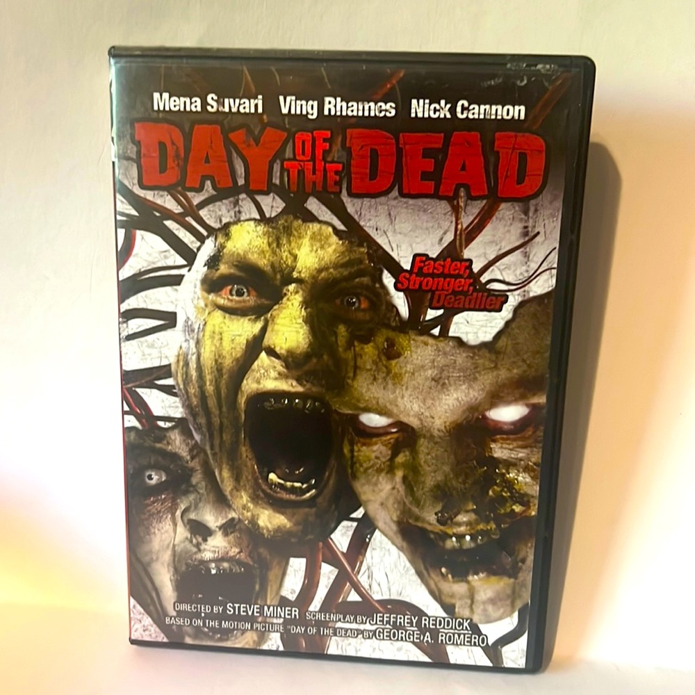 Day of the Dead DVD movie Mena Suvari Ving Rhames zombie